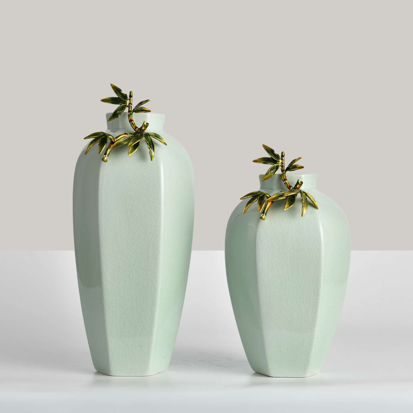Verdant Breeze Flower Vase (Set of 2)