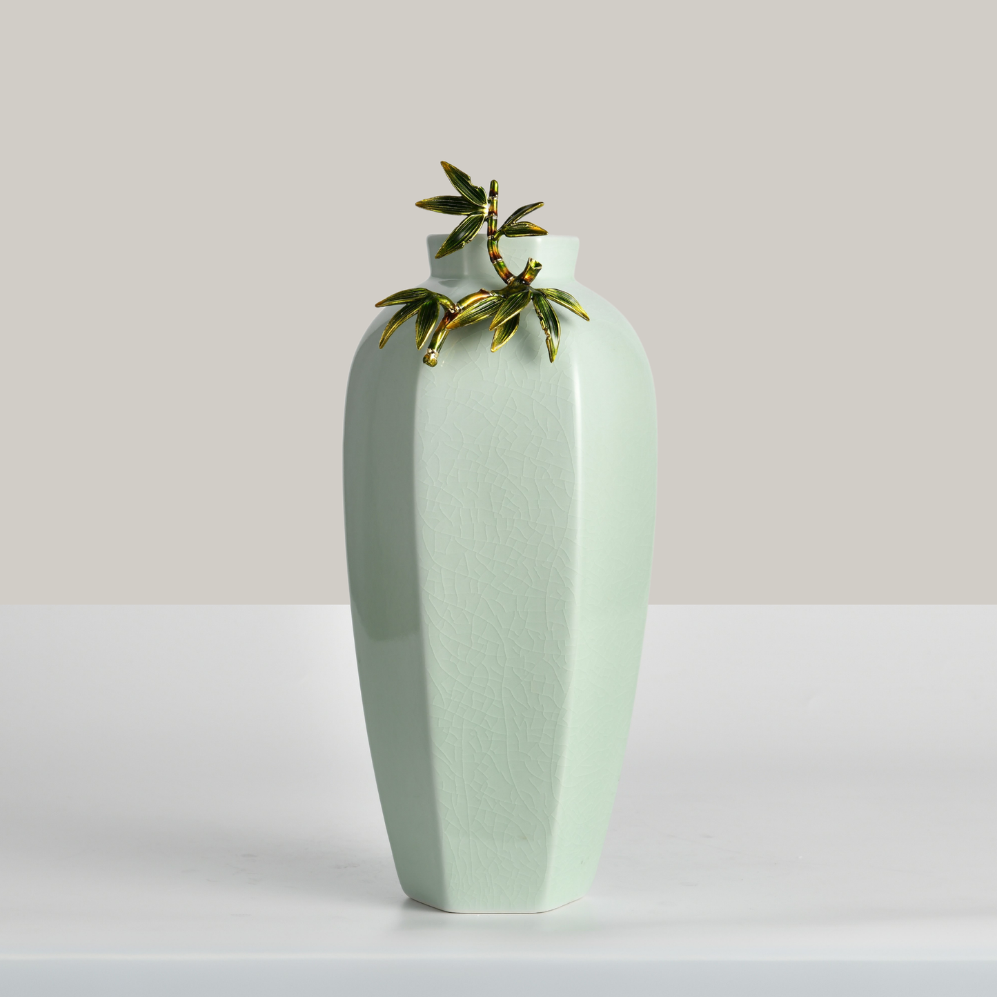 Verdant Breeze Flower Vase (Large)