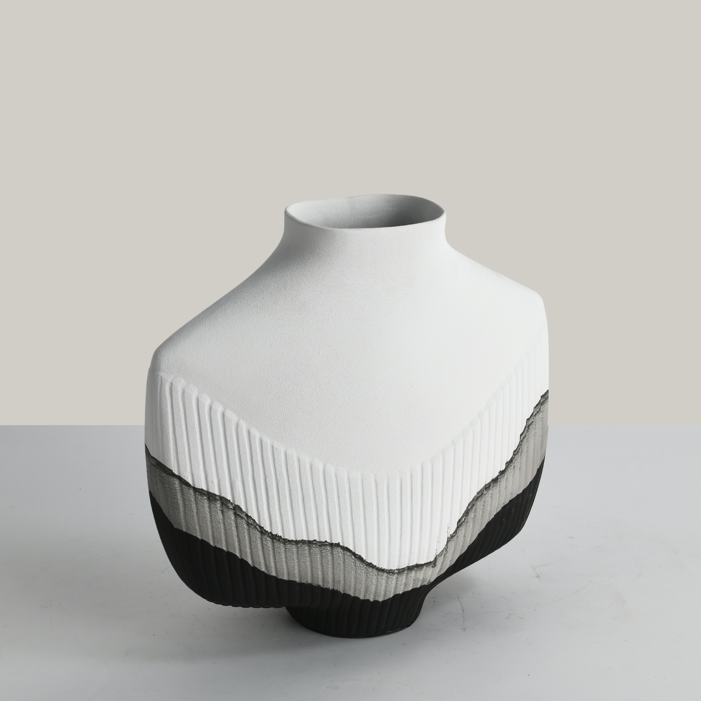 Eclipse Bloom Ceramic Flower Vase (Small)