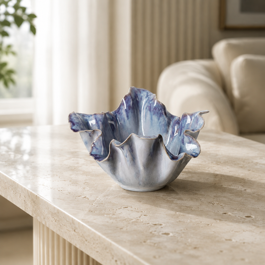 Cove Lily Pot Decorative Planter