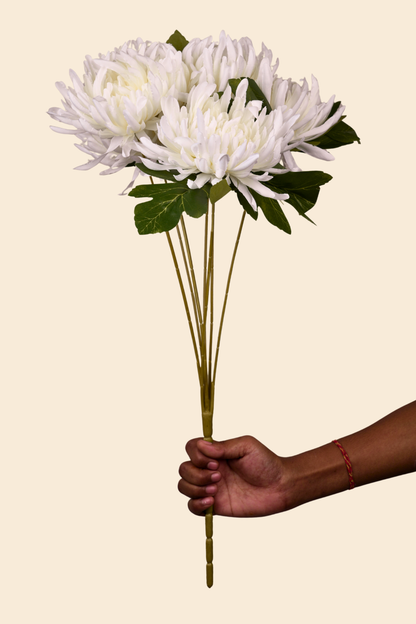Faux Spider Chrysanthemum Majestic Flower Stem - White